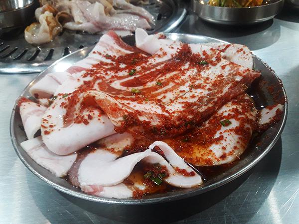 'Video thumbnail for Samgyupsalamat Marikina Heights visit | Michael's Hut'