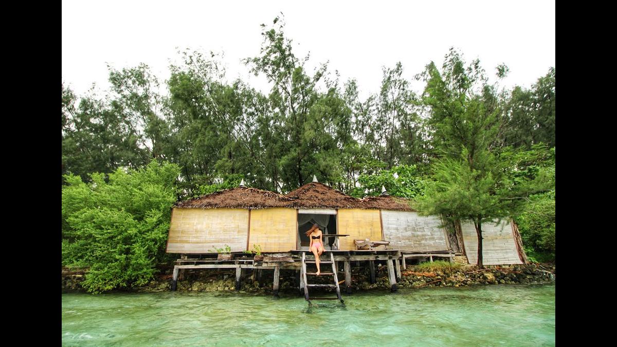 'Video thumbnail for TROPICAL ISLAND PARADISE near Jakarta - Indonesia Vlog'